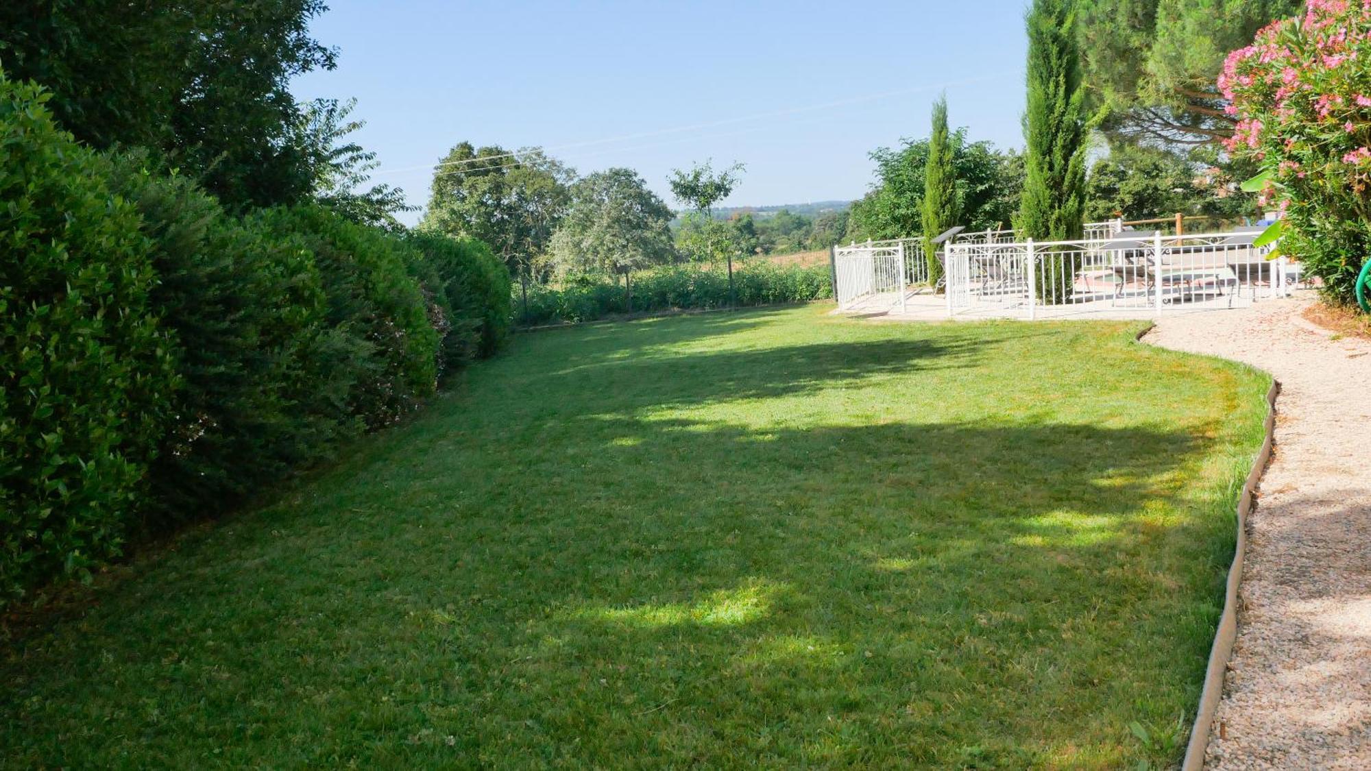 Les Gites De Bellevue Nueil-sous-les-Aubiers Extérieur photo