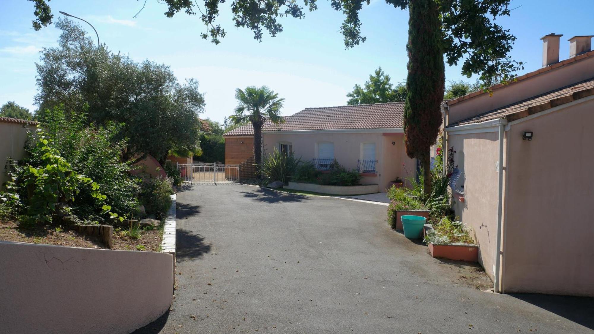 Les Gites De Bellevue Nueil-sous-les-Aubiers Extérieur photo